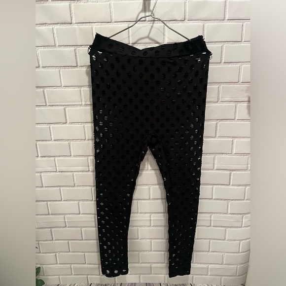 BLUSH MARK Women's Perforated Sleeveless Turtleneck Top & pants black  /M - Picture 11 of 13